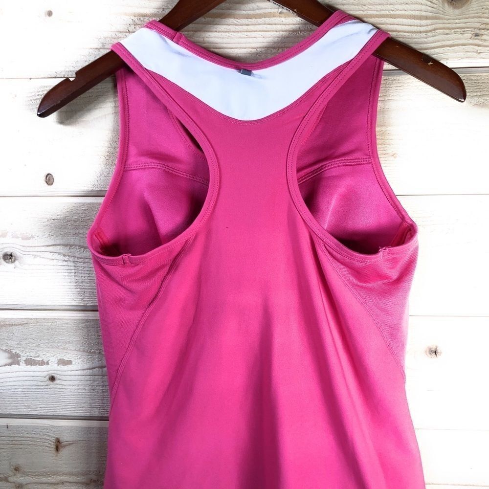 Nike Racerback Tank Top With Built In Bra - Picture 4 of 7